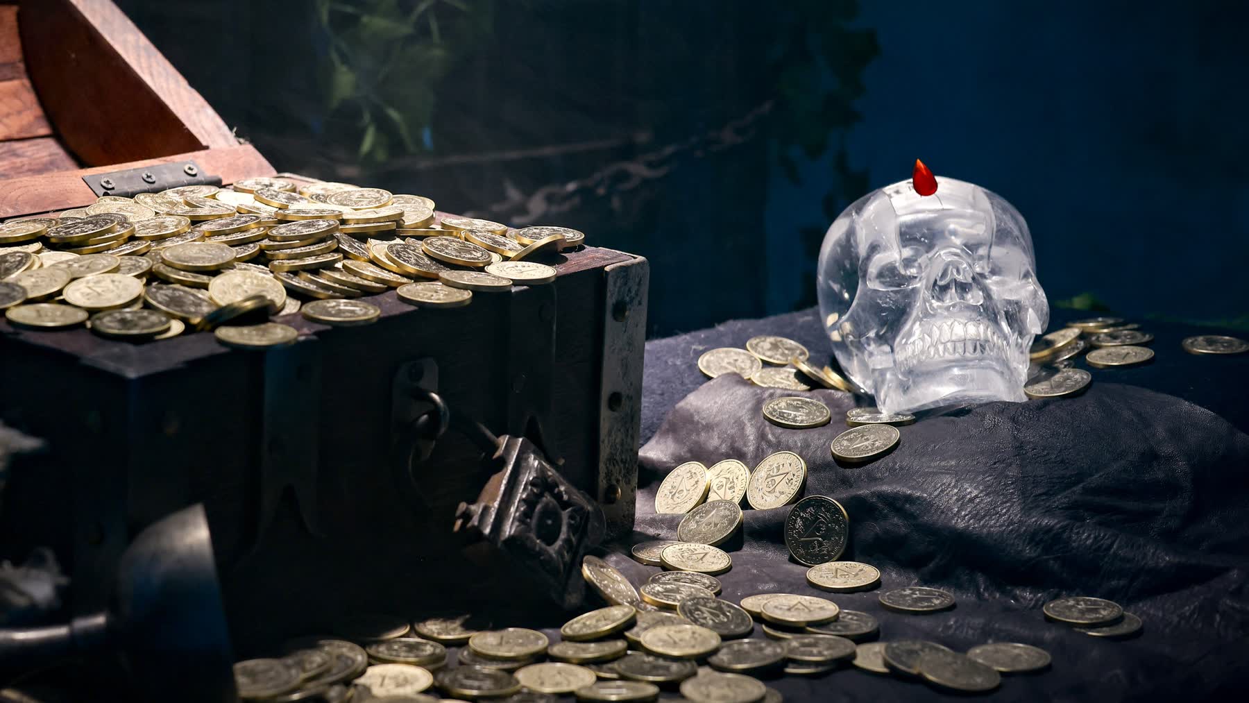 Gold and Crystal treasure chest and crystal skull