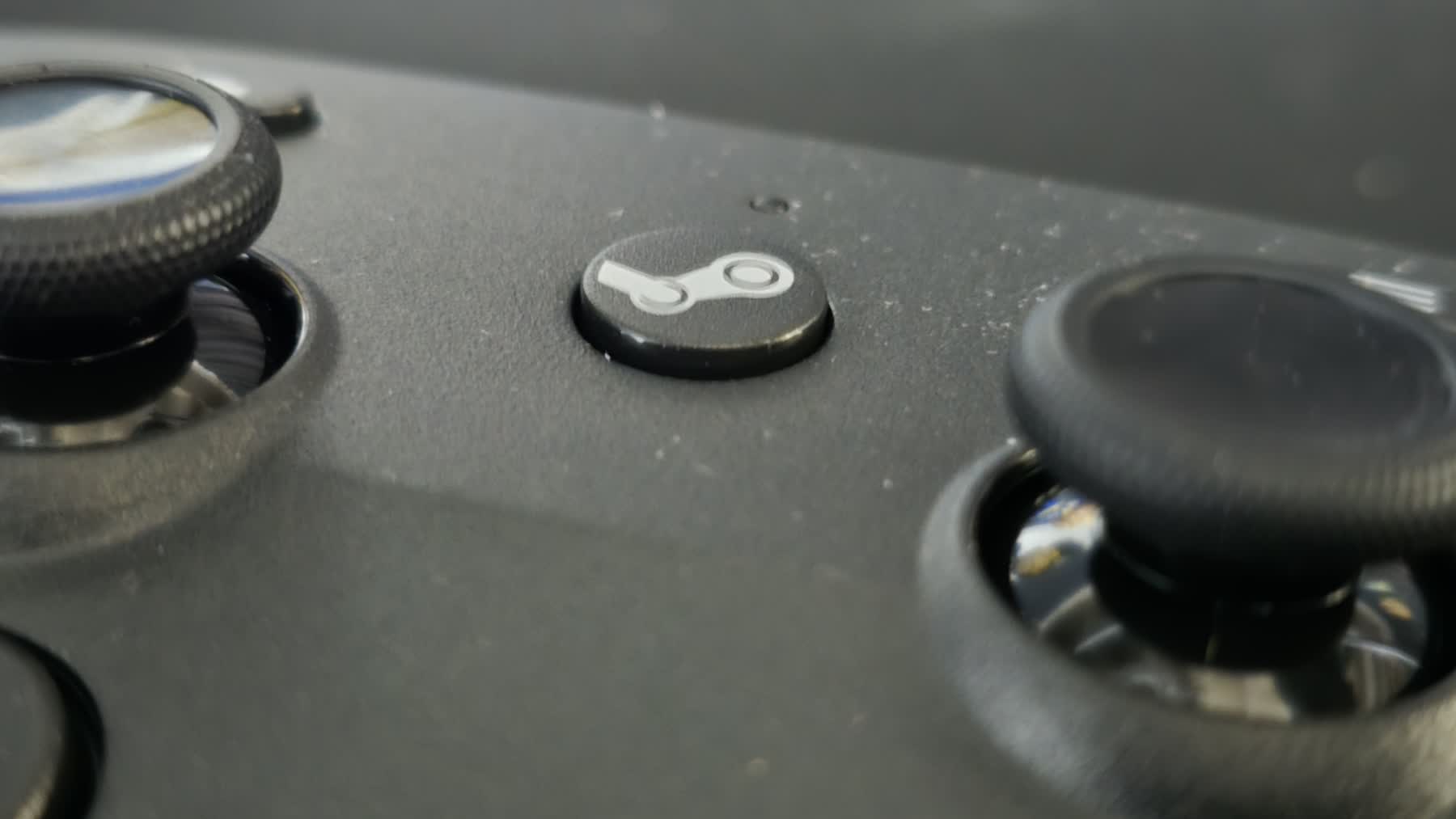 Valve's new Steam Controller shown from the front